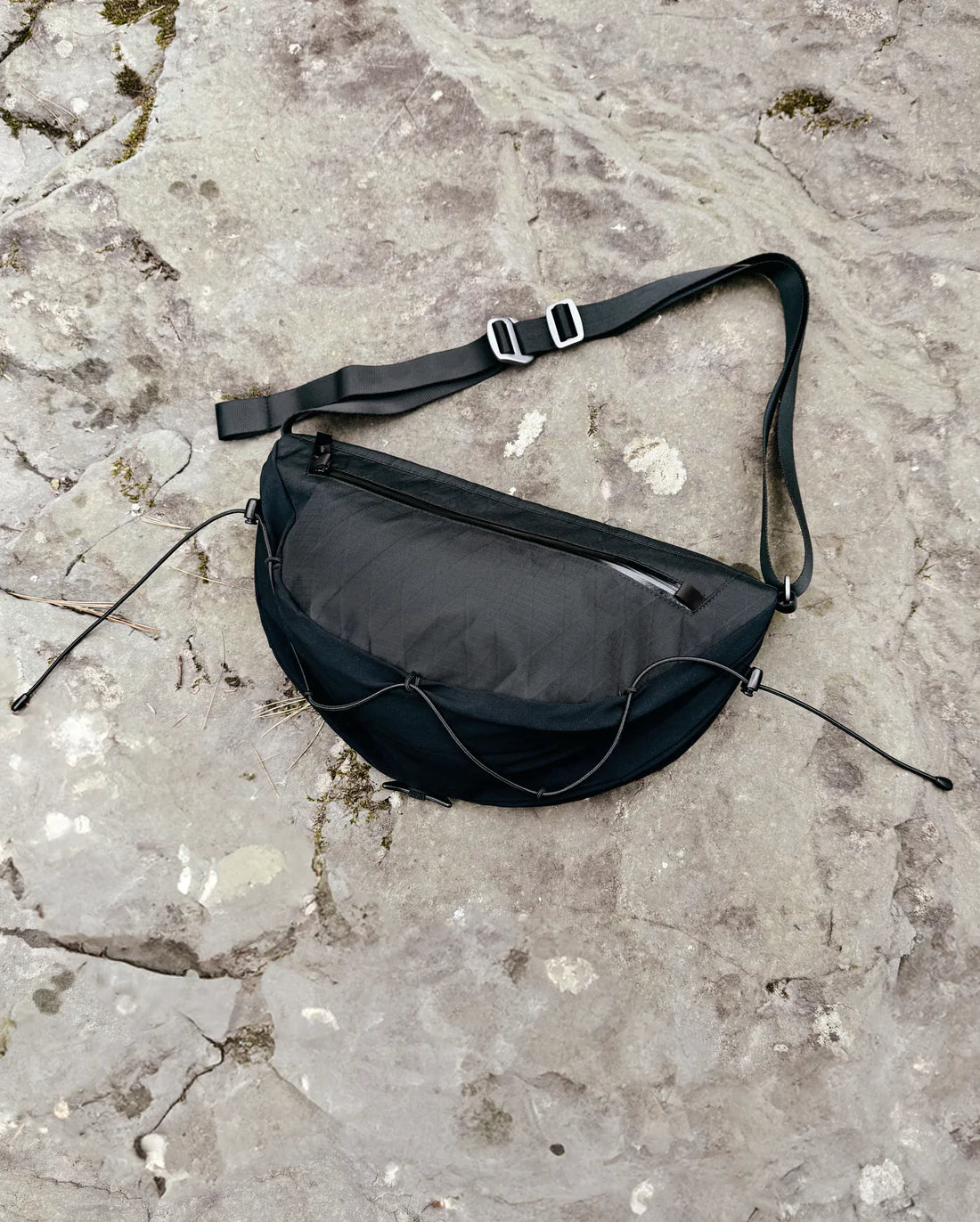 Amiche Alpine x Allmansright Moon Bag 半月包
